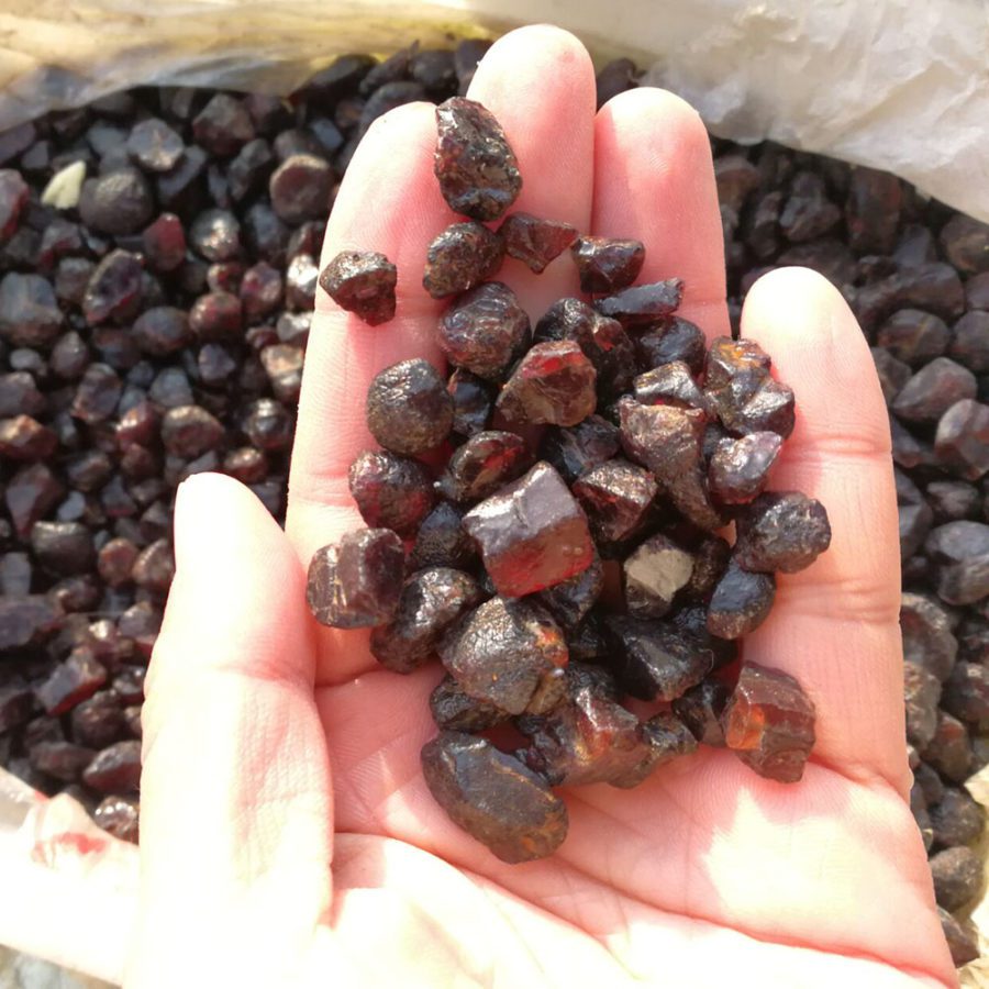 Tumble : Garnet